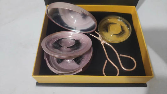 Hairlo Luxury Magnetic Lash Kit – 3 Reusable Pairs with Mirror Case
