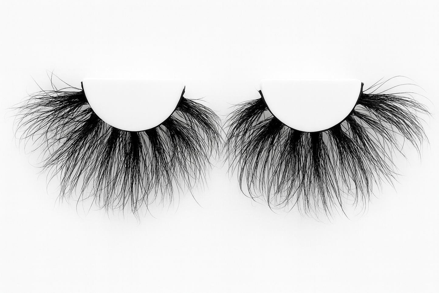 Hairlo Ultra Iconic Superstar 3D Mink Lashes (30 mm)