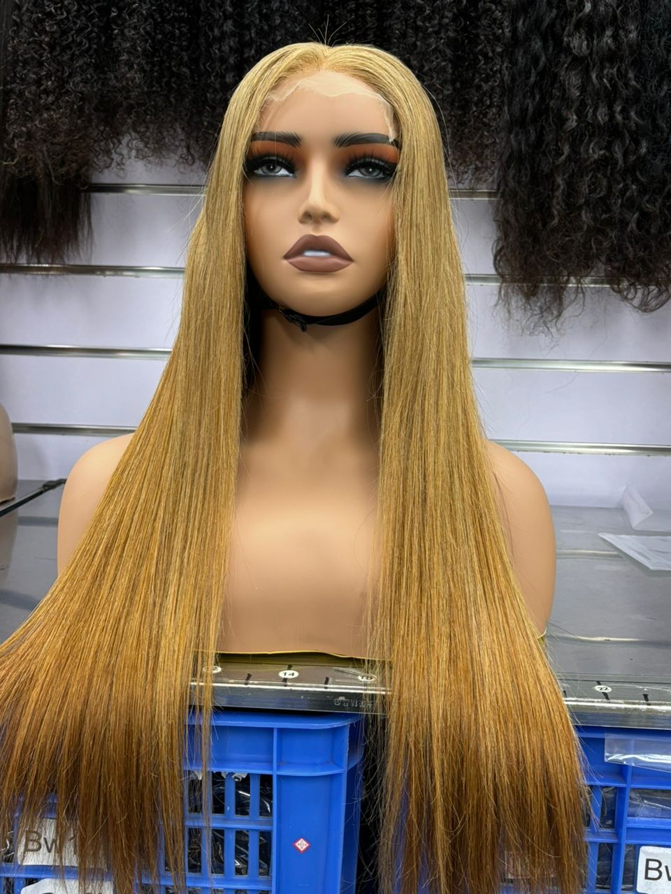 Hairlo 13x4 Straight Double Drawn 613 HD Lace Wig with 5*5 Closure – 100% Human Hair, Premium Quality & Style - Hairlo