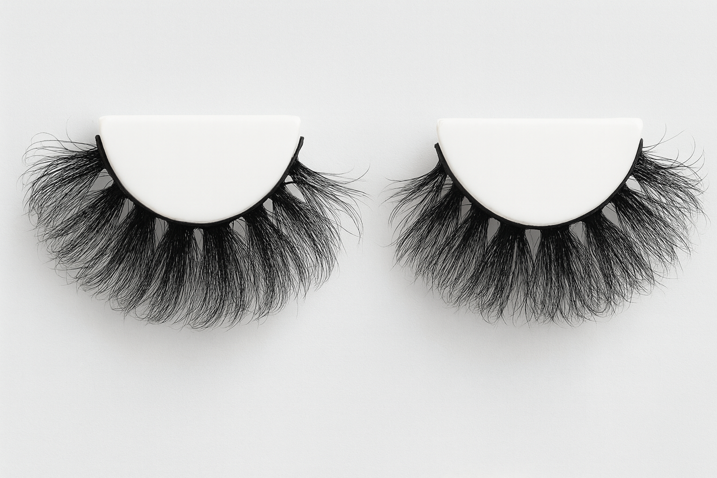 Hairlo Royal Dramatic Panther 3D Mink (25 mm)