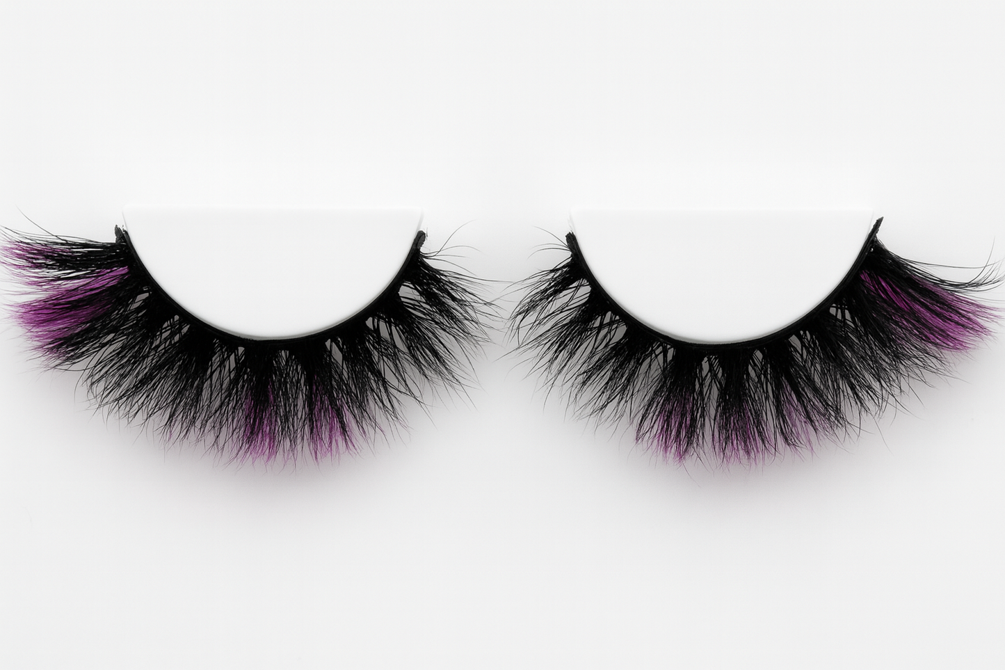 Hairlo Emerald Whisper 3D Mink Lashes 15mm (Green Accent)